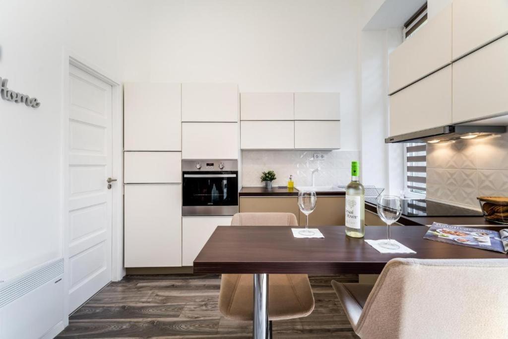 Hi-Bp Elizabeth Apartment In The Heart Of Budapest Exterior photo