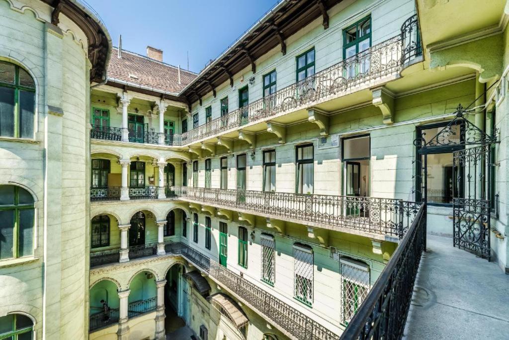 Hi-Bp Elizabeth Apartment In The Heart Of Budapest Exterior photo
